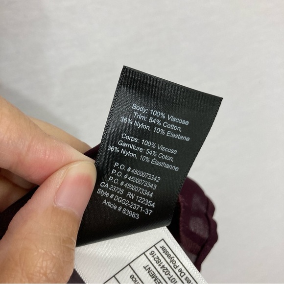 Talula Burgundy Lace Textured Side Zip Spagetti Strap Top size Small - Picture 9 of 12